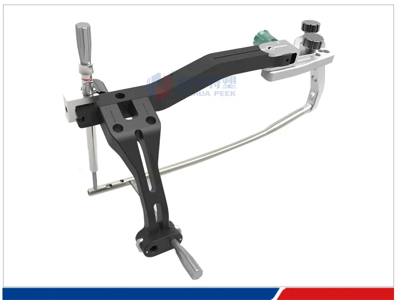 PEEK Adjustable aiming bracket for femoral intramedullary nail