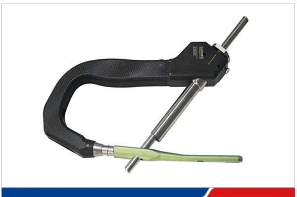 PEEK Femoral intramedullary nail aiming frame