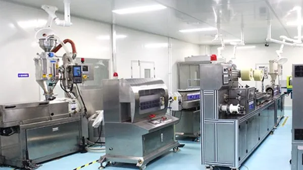 100,000-class clean room