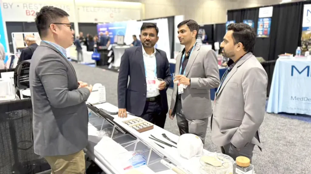 [AAOS 2025] Junhua Shines at the American Academy of Orthopaedic Surgeons Annual Meeting